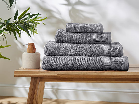 PACHA HOME Towel - Model: Waffle - 100% cotton.