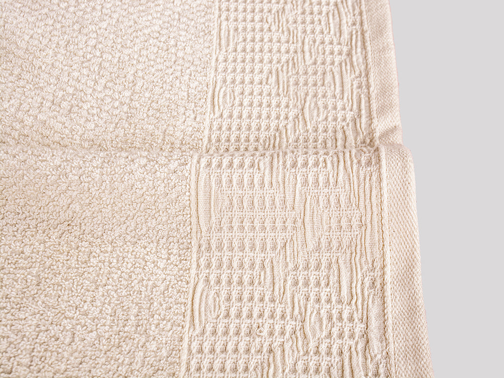 PACHA HOME Towel - Model: Waffle - 100% cotton.