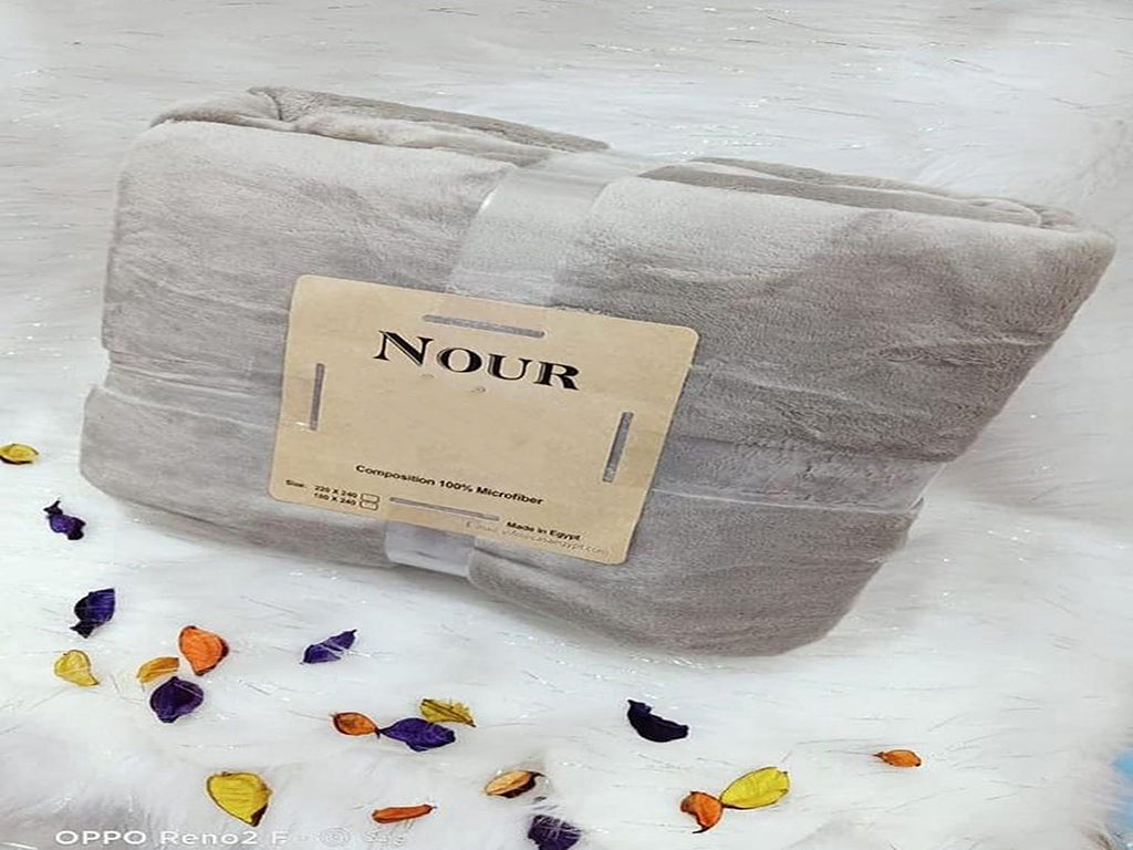 PACHA HOME Plush Throw Model Nour