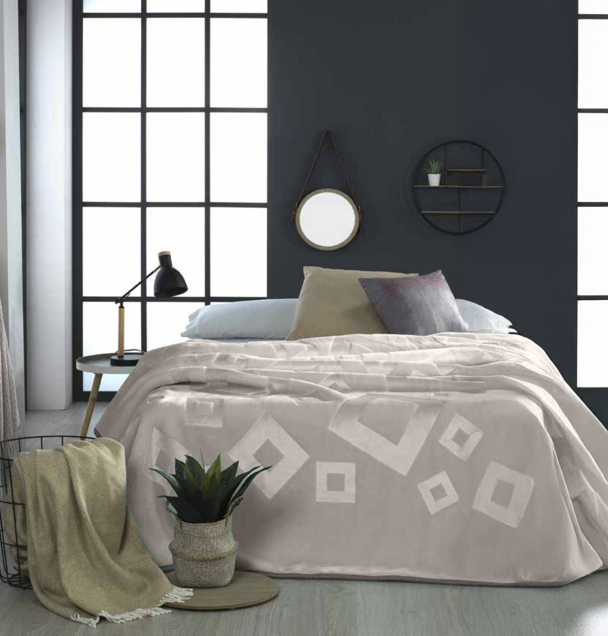 Mora Signature ENGRAVED Blanket Model 986