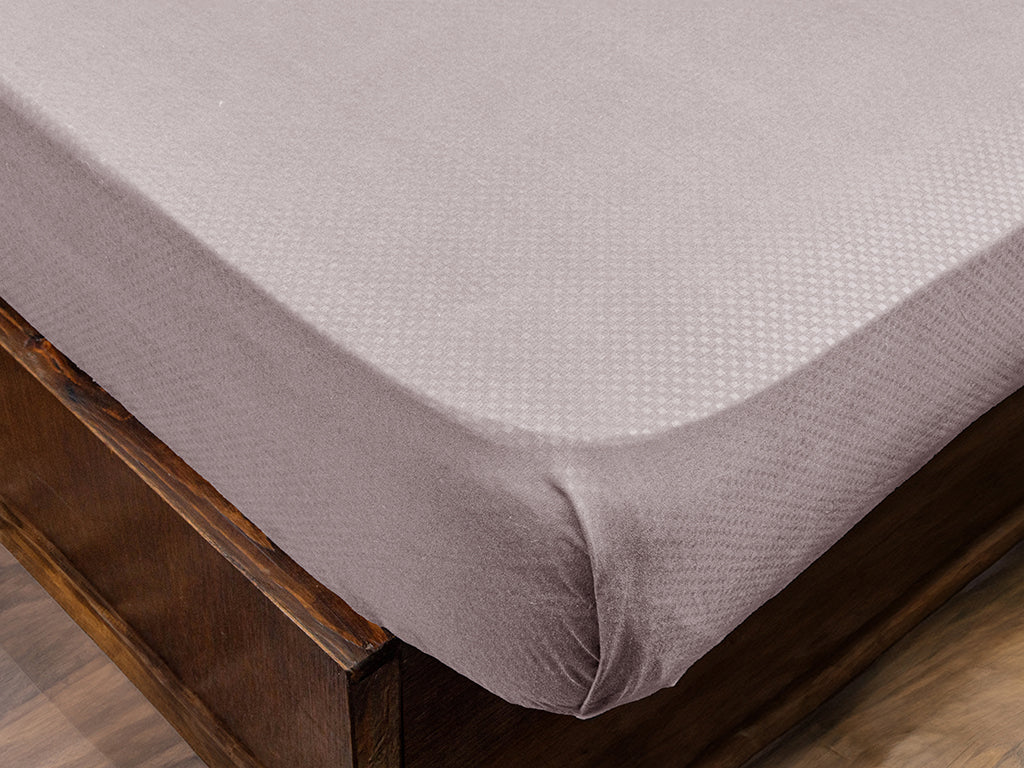 Embossed Bedsheet Set Fitted Model EFMF