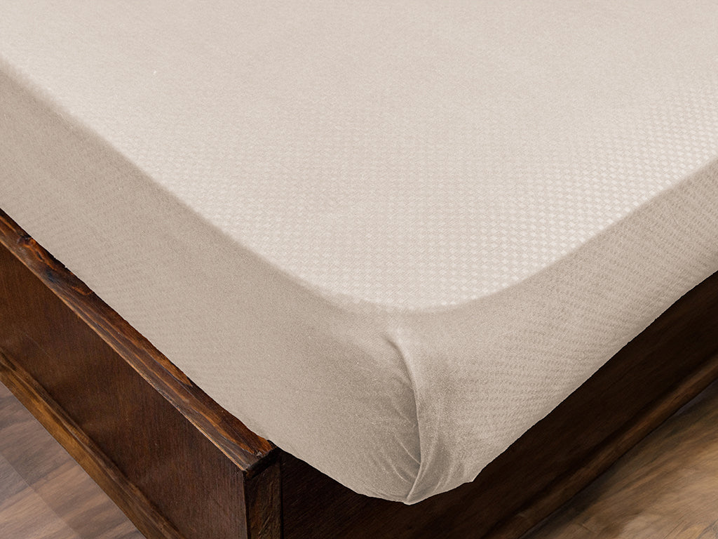 Embossed Bedsheet Set Fitted Model EFMF