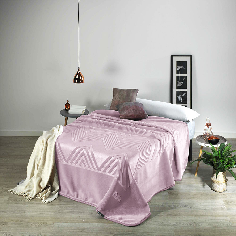 بطانية مورا المنقوشة سادة طراز جا29