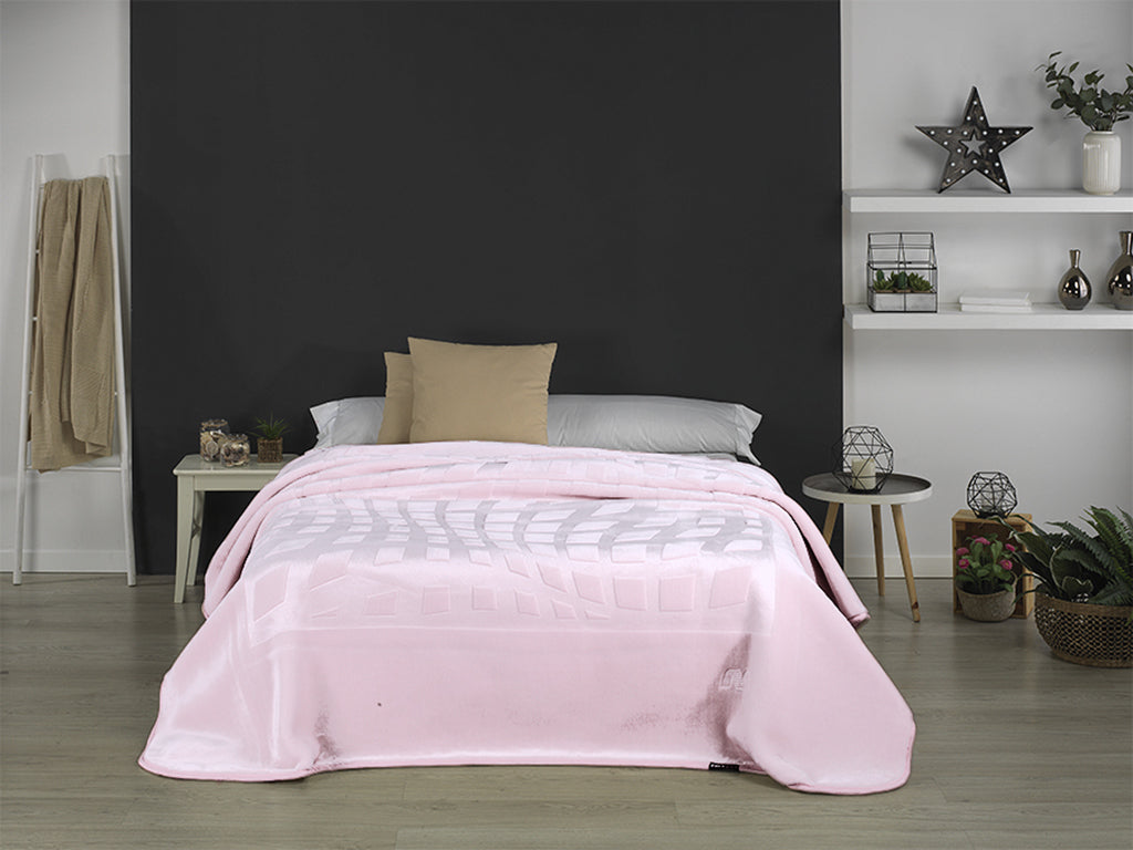 Mora ENGRAVED Blanket Model L77