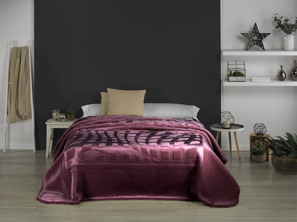 Mora ENGRAVED Blanket Model L77