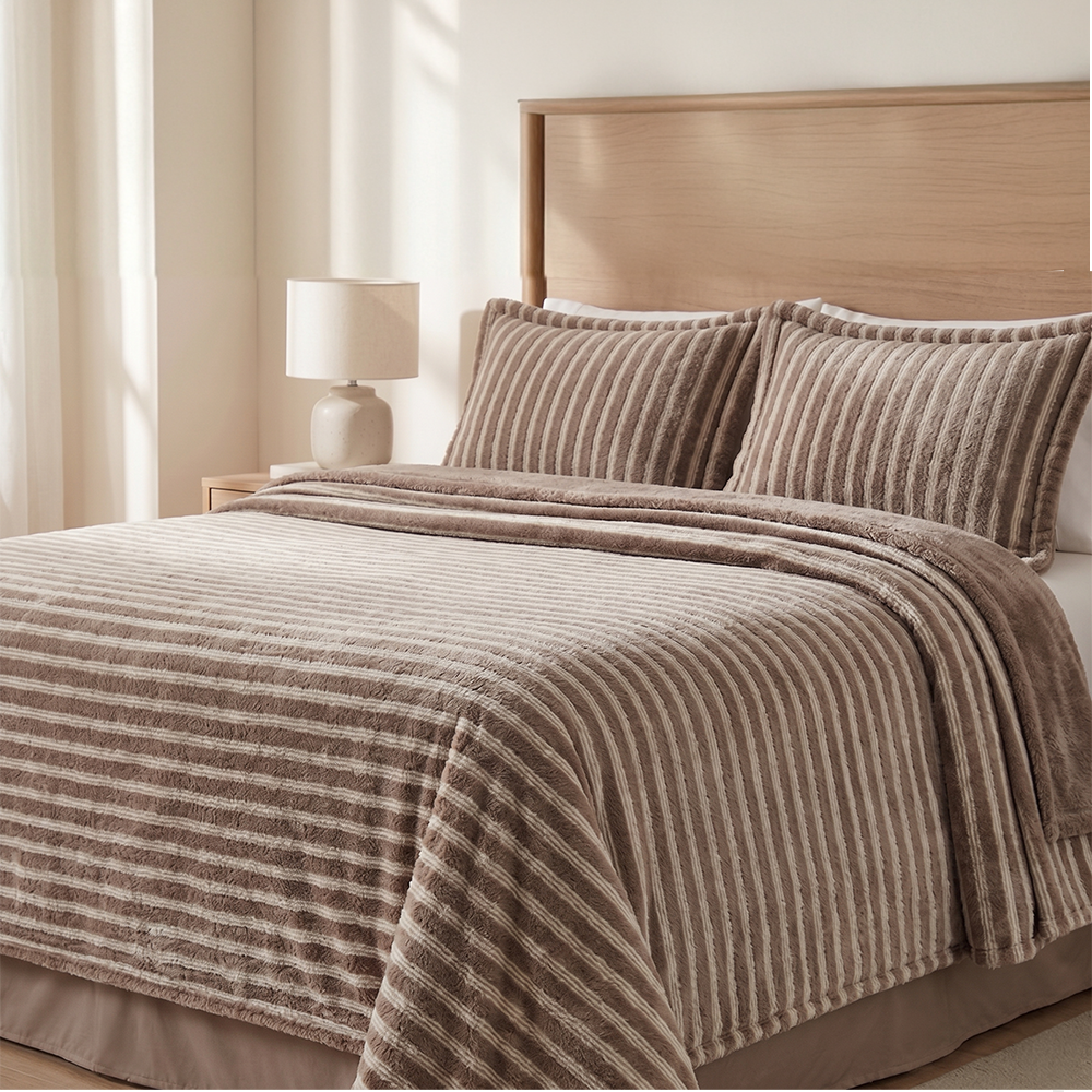 Pacha Home Mira Soft Blanket