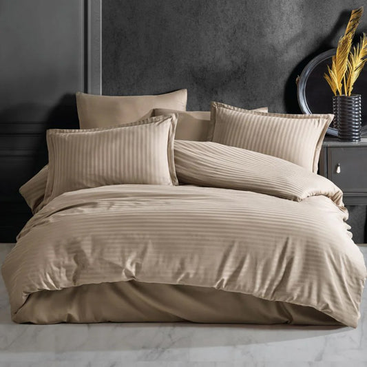 Plain Striped Quilt + Pillowcases