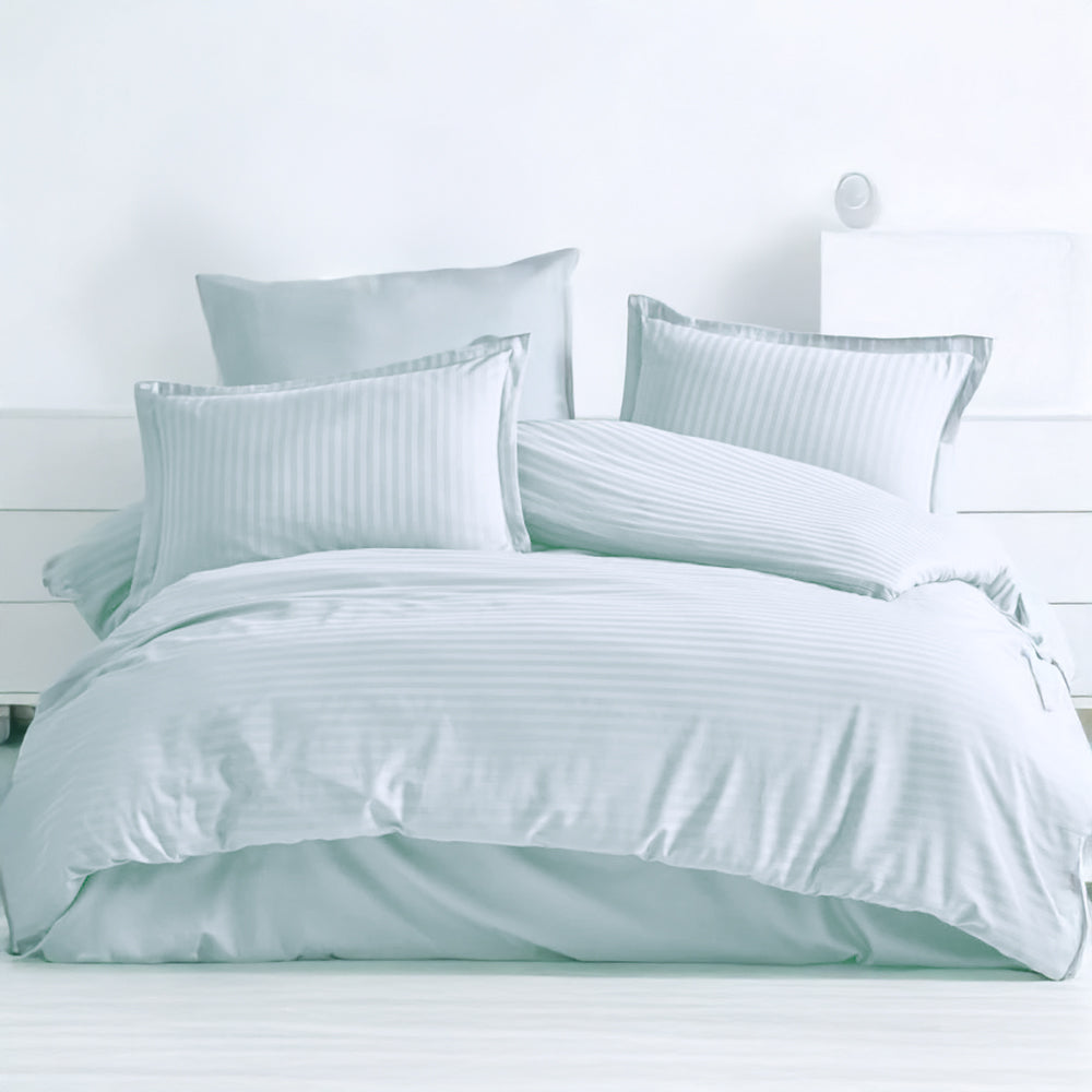 Plain Striped Quilt + Pillowcases