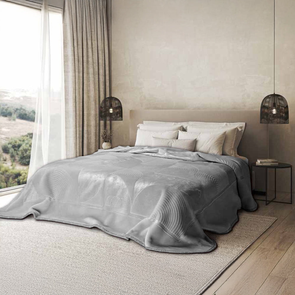 Mora Blanket First Class Engraved Model Q90