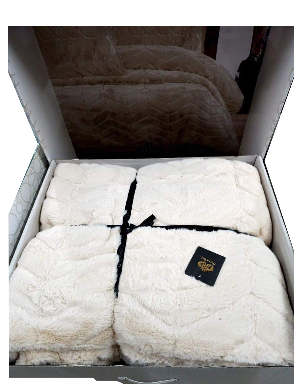 Dreem Bed Quilt Fur Model LALA -Size 245*260 +2 Pillow Case